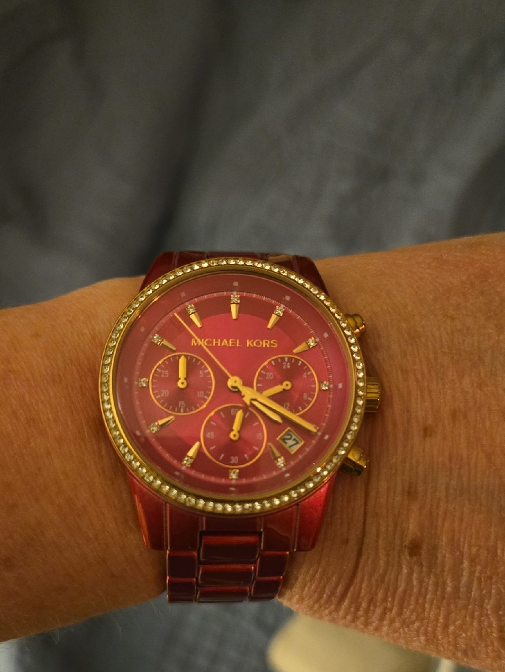 Michael Kors Pink and Gold Crystal-Trim Chronograph Watch - Picture 6 of 6